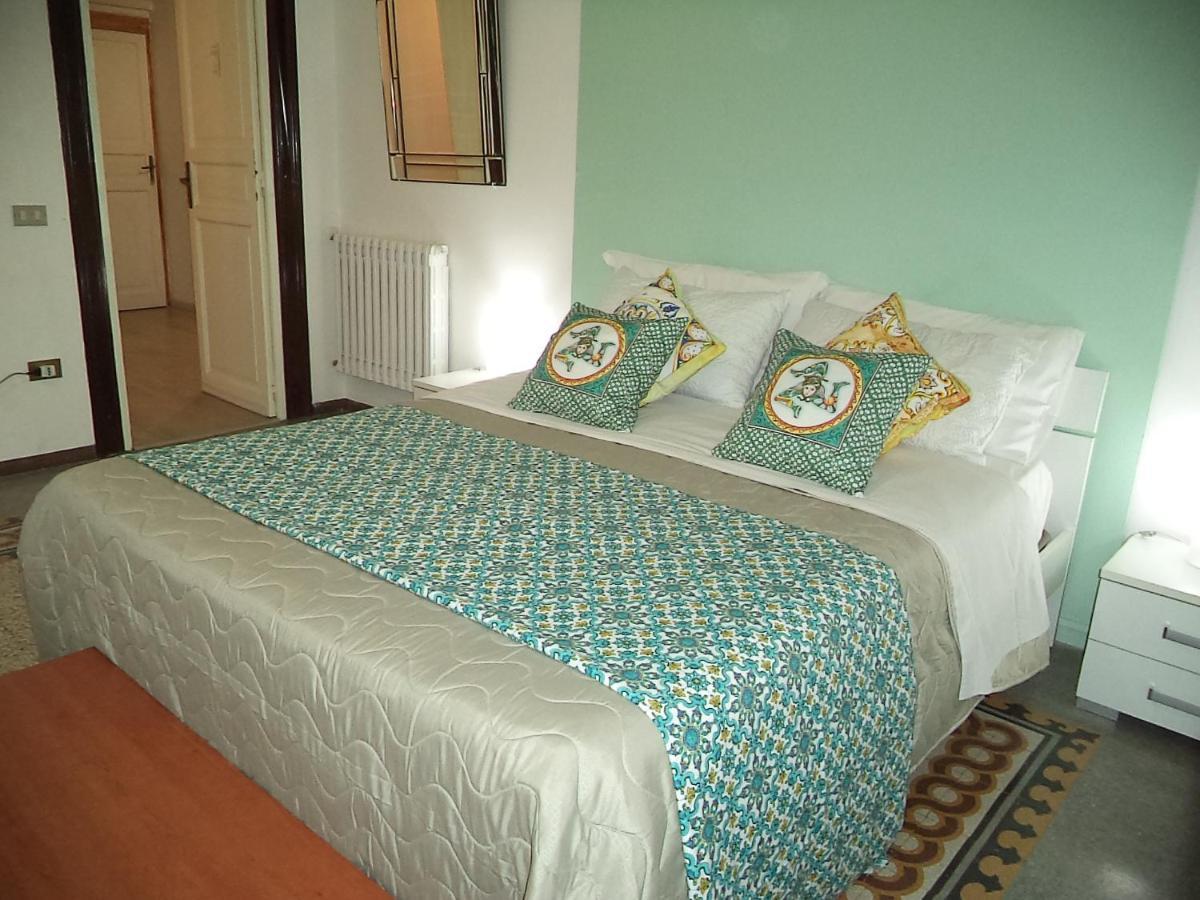 Locami Palermo Centro Rooms Eksteriør bilde