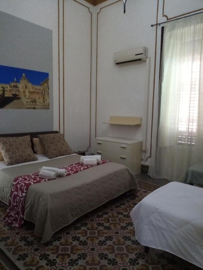 Locami Palermo Centro Rooms Eksteriør bilde